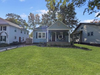 1015 Ravenswood Dr, Evansville, IN 47714