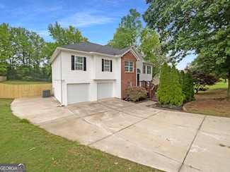 585 Bailey Dr, Jefferson, GA 30549