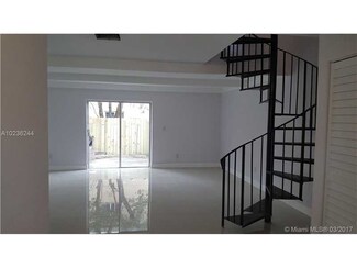 3900 SW 52nd Ave Unit 302, Hollywood, FL 33023