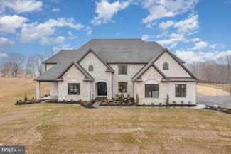 9 Sailfish Dr, Silver Spring Township, PA