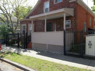 28 Pond St, Lynn, MA 01904