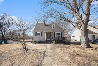 2156 Washington Cir, Munster, IN 46321