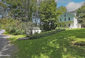 3 van Schaack Rd, West Stockbridge, MA 01266