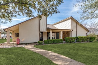 1720 Plummer Dr, Rockwall, TX 75087