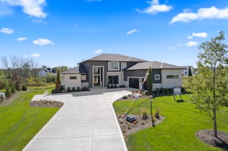 4770 Westridge Dr, Brookfield, WI 53045