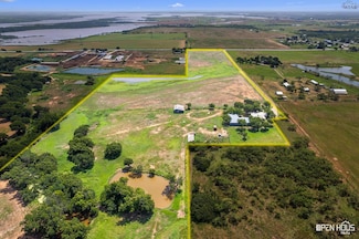 160 Gooselake Ln, Scotland, TX 76379