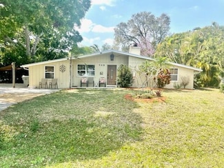 705 18th Ave, Vero Beach, FL 32962