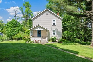 701 Walnut St, Crescent, PA 15046