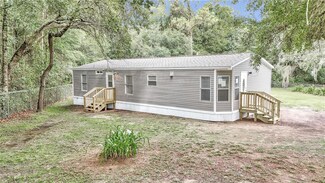 2710 Florida 121, Morriston, FL 32668