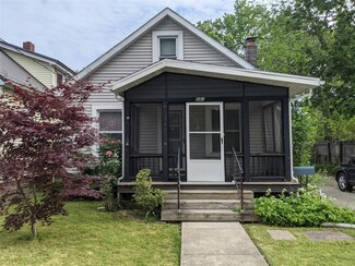 165 North St, Medina, NY 14103