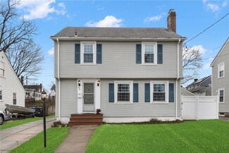 80 Mauran St, Cranston, RI 02910