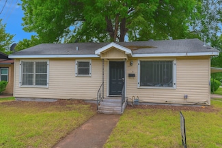 820 E Mitchell St, Waco, TX 76704