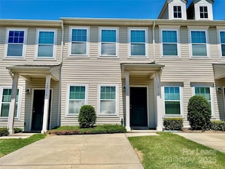 12712 Persimmon Tree Dr, Charlotte, NC 28273