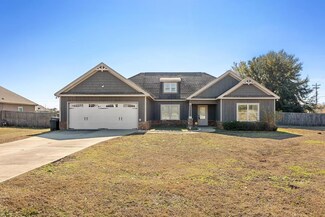 2 Winter Hawk Dr, Fort Mitchell, AL 36856