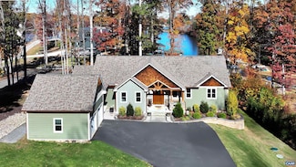 15 Wolftrap Ct, Bumpass, VA 23024