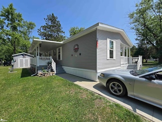 4101 S Sheridan Rd Unit 83, Lennon, MI 48449