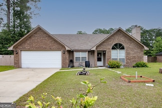 902 Mandarin Dr, Hinesville, GA 31313