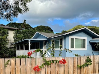 47-104 Hunaahi St, Kaneohe, HI 96744