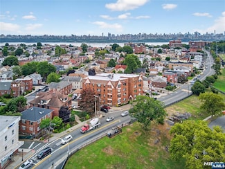 307 Fairview Ave, Fairview, NJ 07022