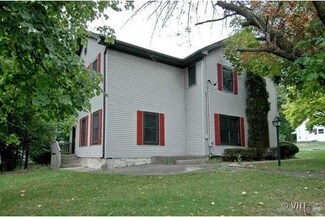 407 Barrington Ave, East Dundee, IL 60118