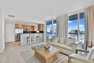 505 N Fort Lauderdale Beach Blvd Unit 702, Fort Lauderdale, FL 33304