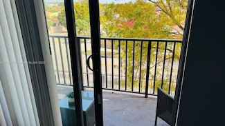 6950 W 6th Ave Unit 308, Hialeah, FL 33014