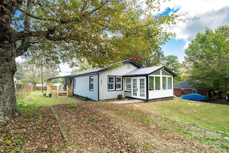 300 Pisgah View Rd, Asheville, NC 28806