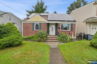 85 Godwin Ave, Elmwood Park, NJ 07407