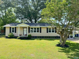 403 Taylor Rd, Gadsden, AL 35905