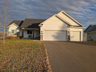 811 Morrison Ave NW, Annandale, MN 55302