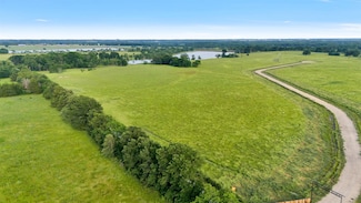 22800 County Rd, Paris, TX 75462