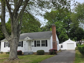 39 Miner Ave, Waterford, CT 06385