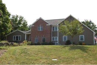 6 Parkhurst St, Dunstable, MA 01827