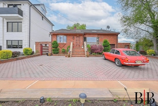 80 Whitman Dr, Brooklyn, NY 11234