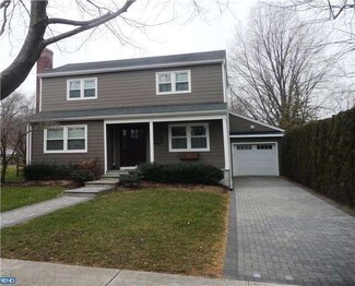 11 Prospect St, Cranbury, NJ 08512