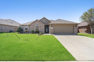 705 Meadowedge Ln, Denton, TX 76207