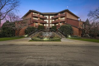 702 Waukegan Rd Unit A308, Glenview, IL 60025