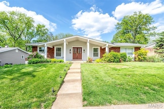 11921 Greenwalk Dr, Saint Louis, MO 63146