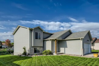 11933 78th St NE, Albertville, MN 55301