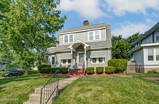 839 N Metcalf St, Lima, OH 45801