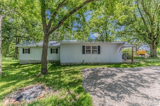 18780 Nellwood Ln, Lebanon, MO 65536