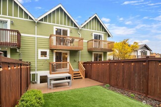 7204 California Ave SW Unit B, Seattle, WA 98136