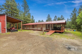 29 Rising Ln, Cascade, ID 83611