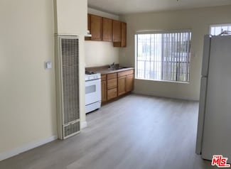 910 S Kingsley Dr Unit A, Los Angeles, CA 90006