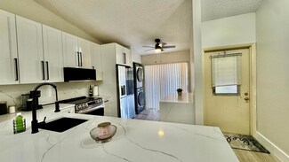 705 Sunny Pine Way Unit E, Greenacres, FL 33415