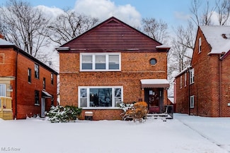 13526 Cedar Rd, University Heights, OH 44118