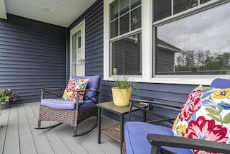 4 Straightline Rd, Gray, ME 04039