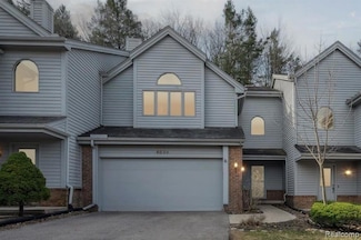 6535 Ridgeview Dr, Clarkston, MI 48346