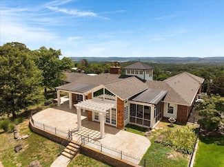 312 N Crest Rd, Chattanooga, TN 37404