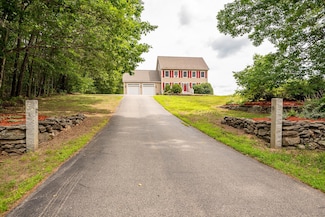13 Sheepboro Rd, Rochester, NH 03867